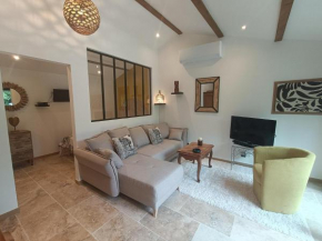 Gîte T2 au mas Aguilhon